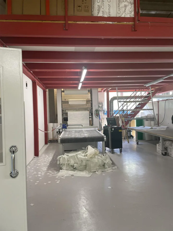 Industrie-/Gewerbeliegenschaft mit genügend Landreserven – Foto 12 von 14