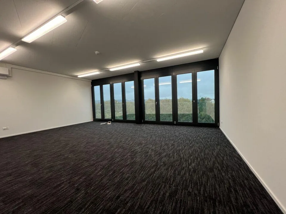 Modernes Büro an Verkehrsgünstiger Lage
