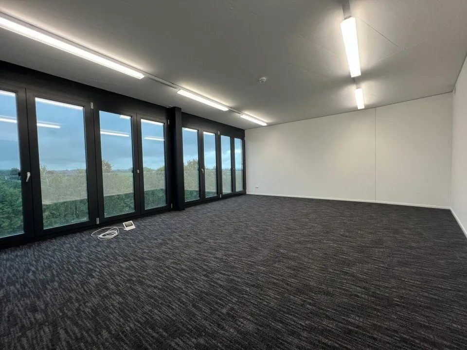 Modernes Büro an Verkehrsgünstiger Lage
