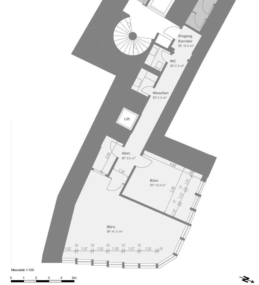 Zentrales Büro beim Marktplatz – foto 8 di 8