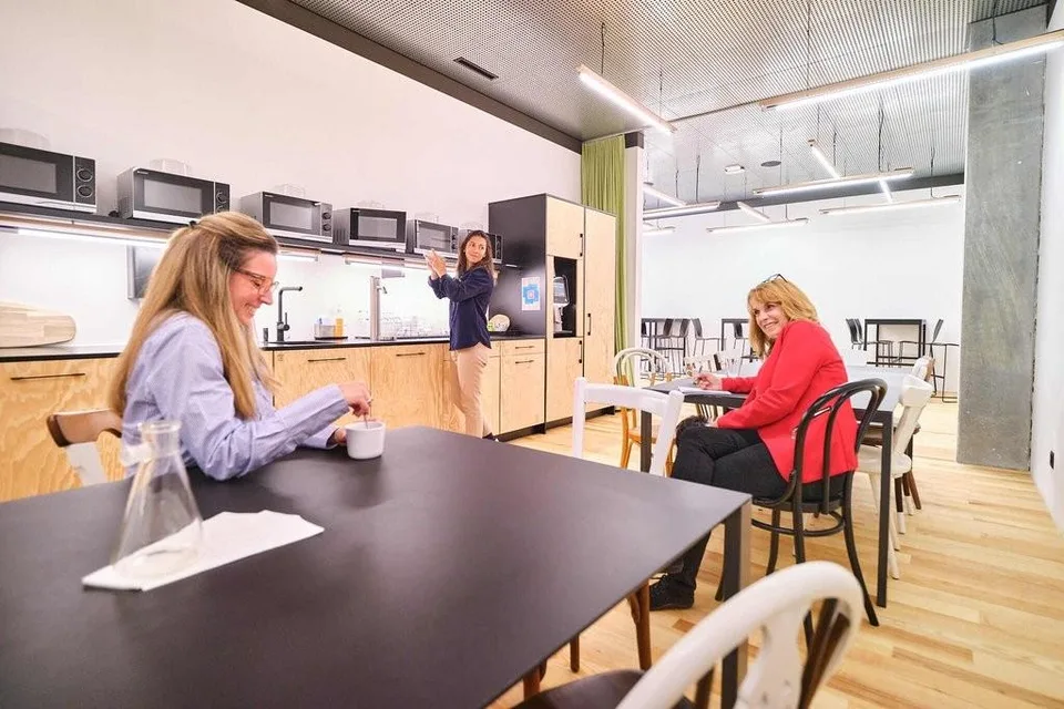 Flexible und moderne Büros in Reinach mit 3 bis 12 Arbeitsplätzen – foto 6 di 8