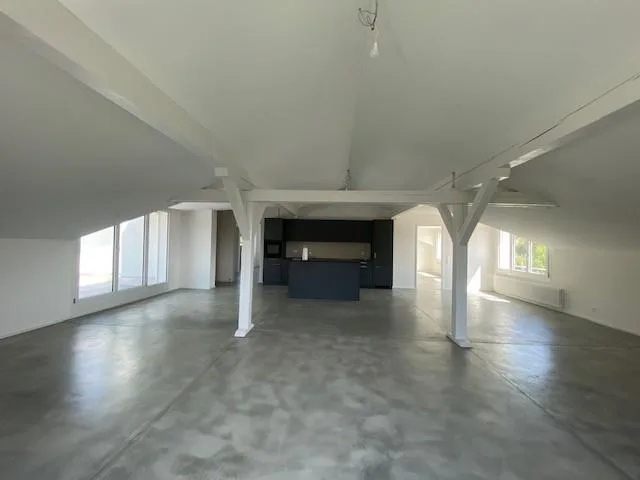 helle und grosszügige Wohnung in Muri b. Bern
