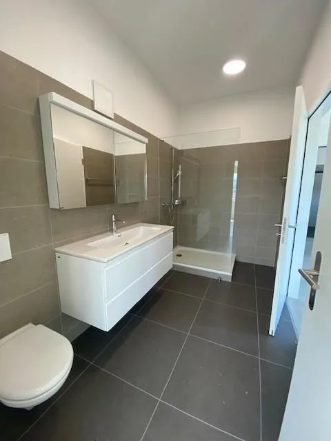 helle und grosszügige Wohnung in Muri b. Bern
