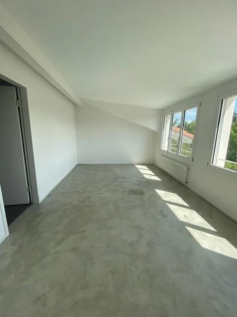helle und grosszügige Wohnung in Muri b. Bern