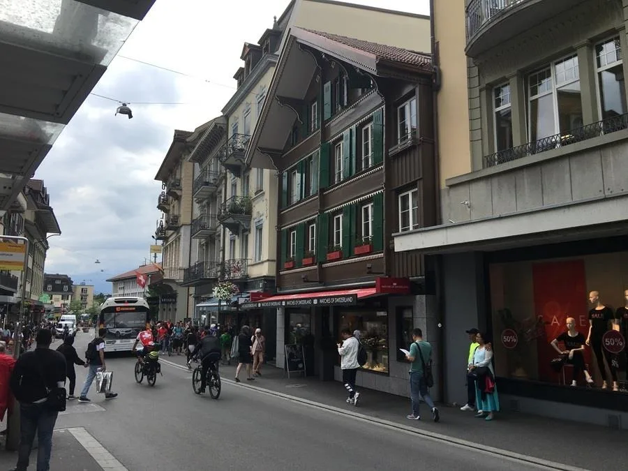 Attraktives Ladenlokal auf zwei Etagen (EG & OG) am Höheweg