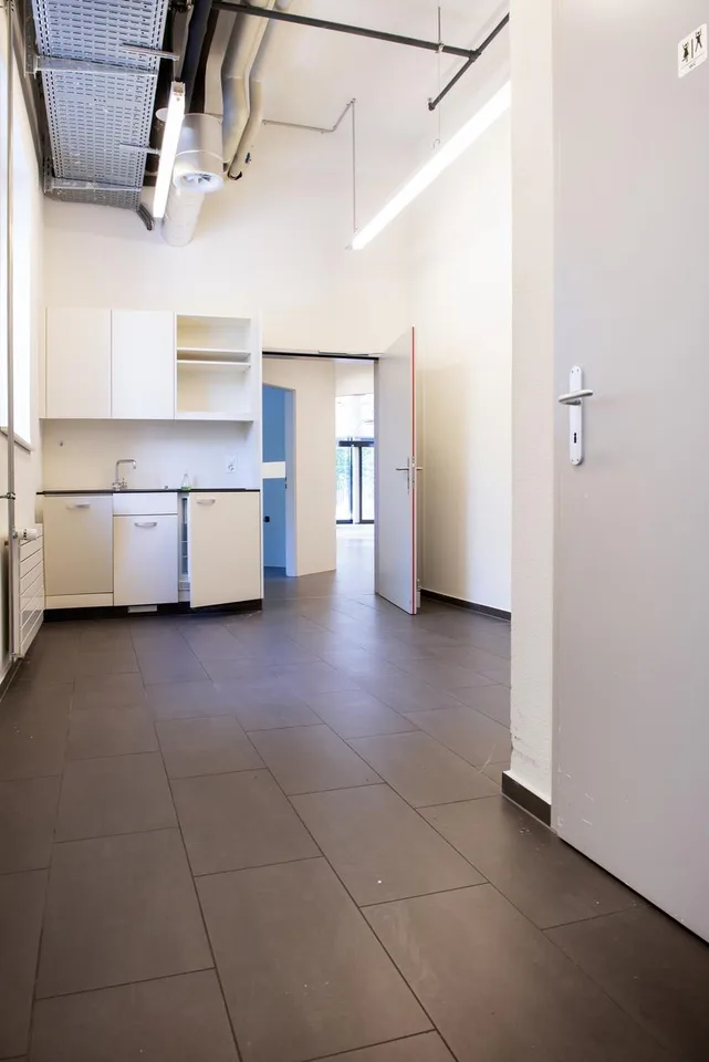 Gewerbefläche mit ca. 220m² in Quartierszentrum – Migros Birsfelden