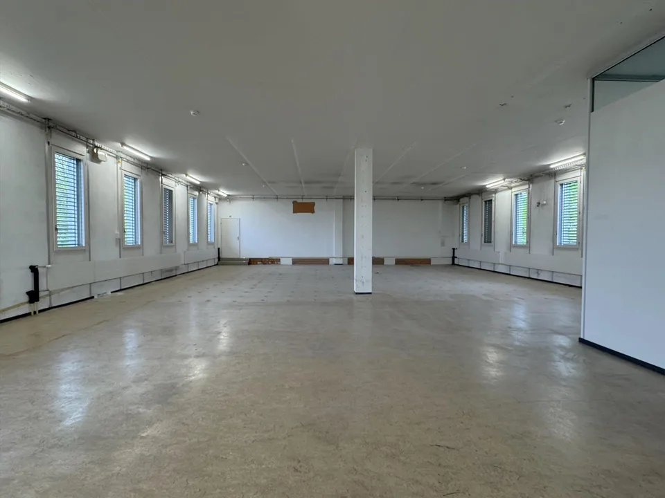 Raum für Ideen: Flexible Gewerbefläche in Arlesheim