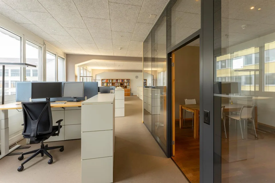 Günstige Büroräumlichkeiten (244 m2) im Herzen von Köniz
