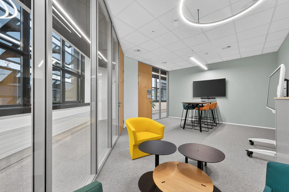 Exklusive 1600 m² Bürofläche in Kriens – bezugsbereit 2026