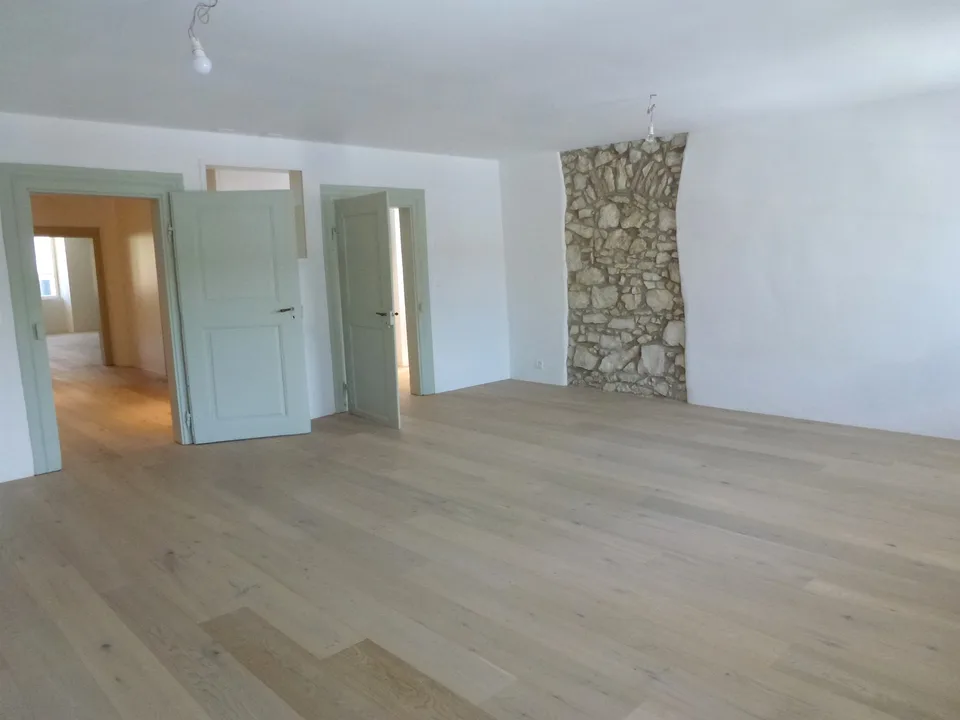 Grosszügige 3.5-Zimmerwohnung mit Loggia (101 m2)