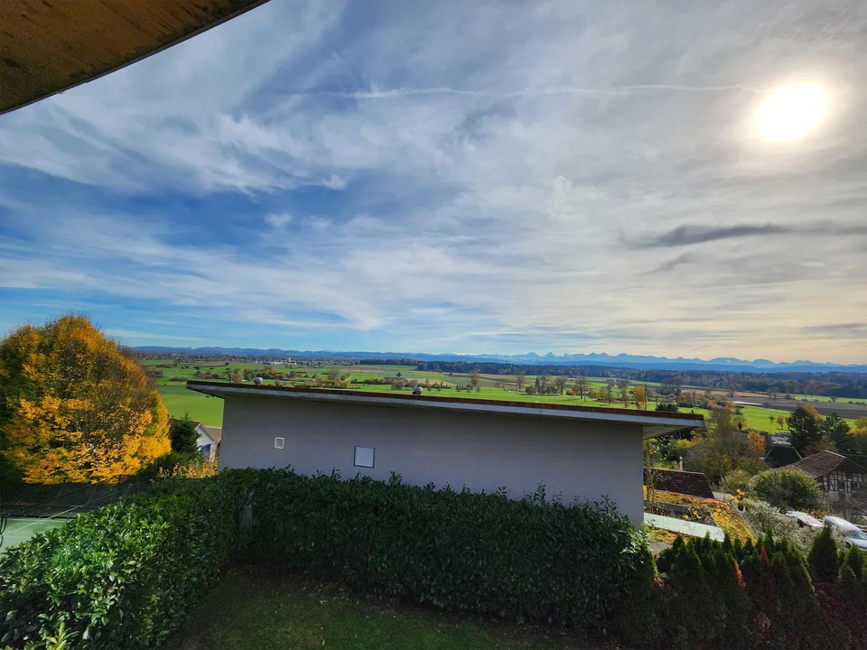 Aussergewöhnliche 3.5 Zimmer Duplex-Attika-Wohnung / 183m2
