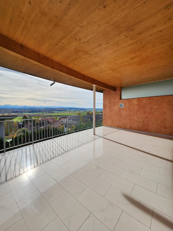 Aussergewöhnliche 3.5 Zimmer Duplex-Attika-Wohnung / 183m2