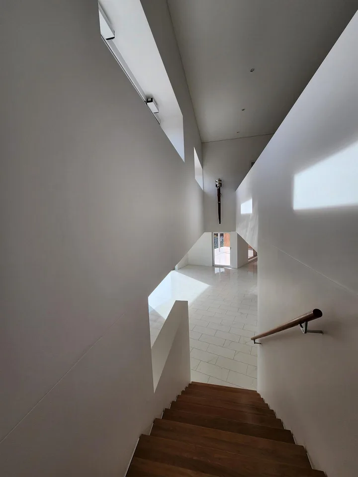 Aussergewöhnliche 3.5 Zimmer Duplex-Attika-Wohnung / 183m2