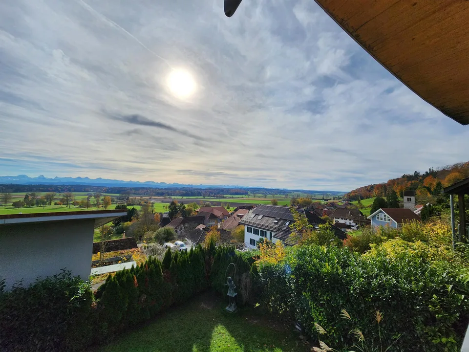 Aussergewöhnliche 3.5 Zimmer Duplex-Attika-Wohnung / 183m2