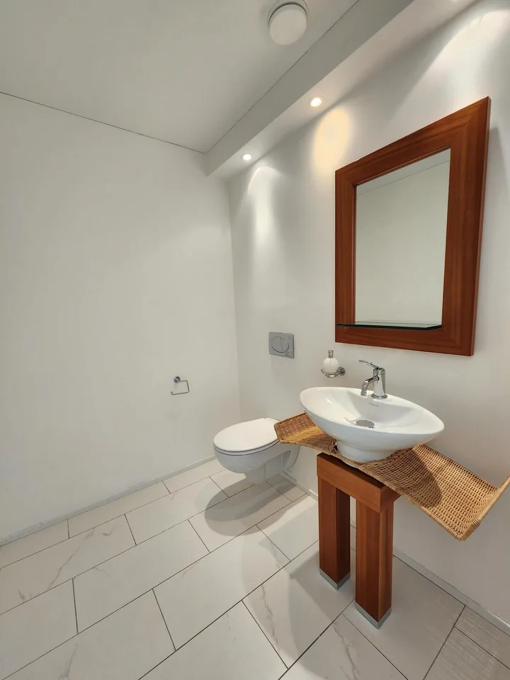 Aussergewöhnliche 3.5 Zimmer Duplex-Attika-Wohnung / 183m2