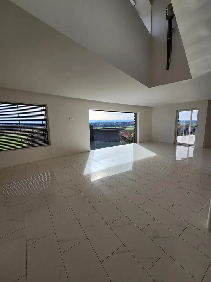 Aussergewöhnliche 3.5 Zimmer Duplex-Attika-Wohnung / 183m2