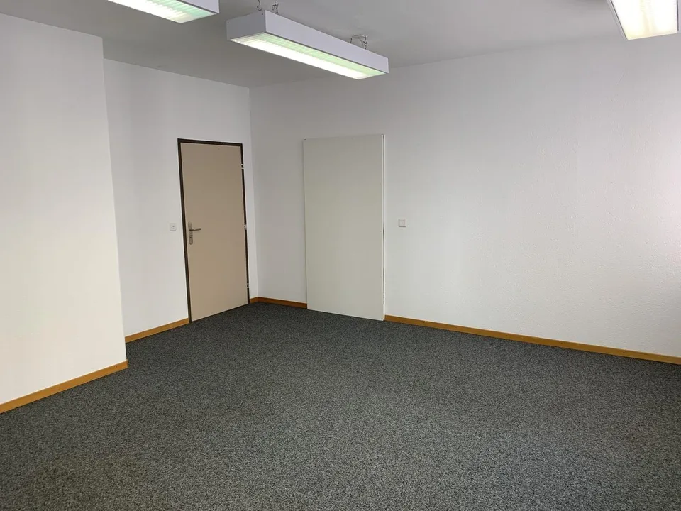 A louer bureau de 27m2 vers la place du Marché à la Chaux-de-Fonds