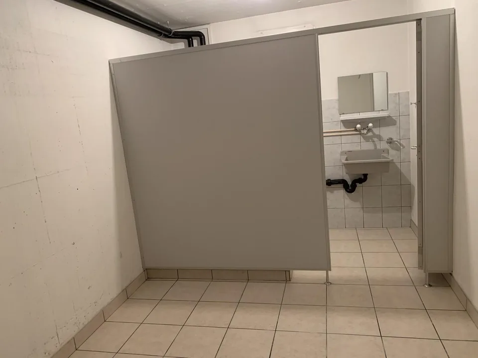 A louer bureau de 27m2 vers la place du Marché à la Chaux-de-Fonds – photo 6 sur 8