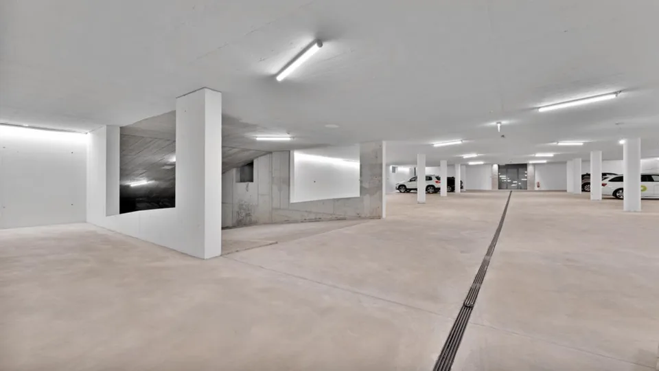 Freie Einstellhallenplätze zu vermieten