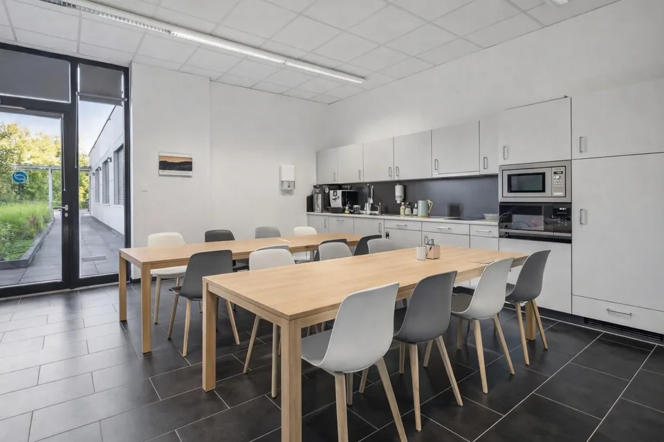 Bürofläche mit Terrassenzugang – ideal für Co-Working