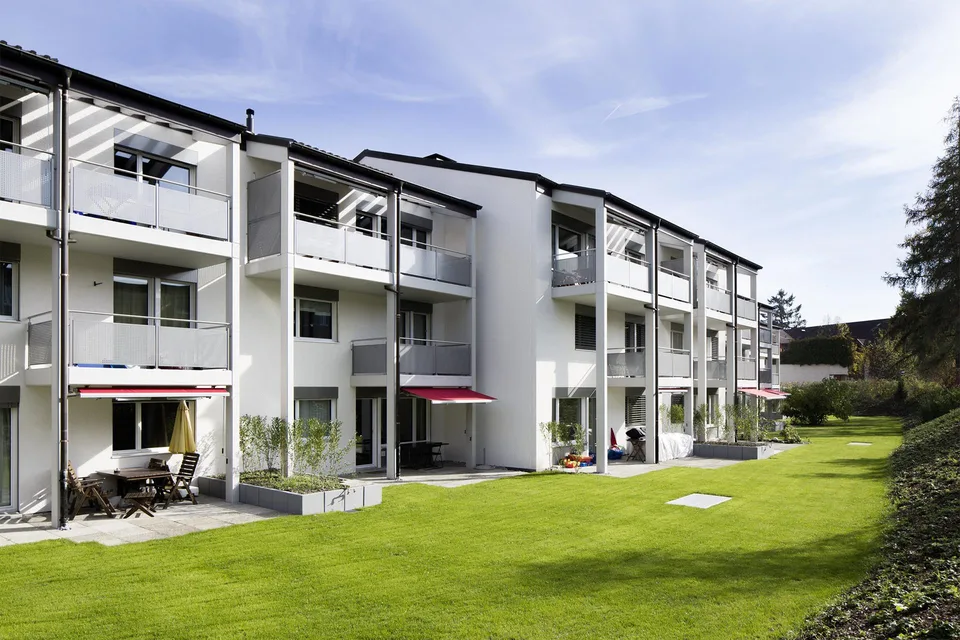 Einstellplatz an der Aubrigstrasse in Thalwil zu vermieten