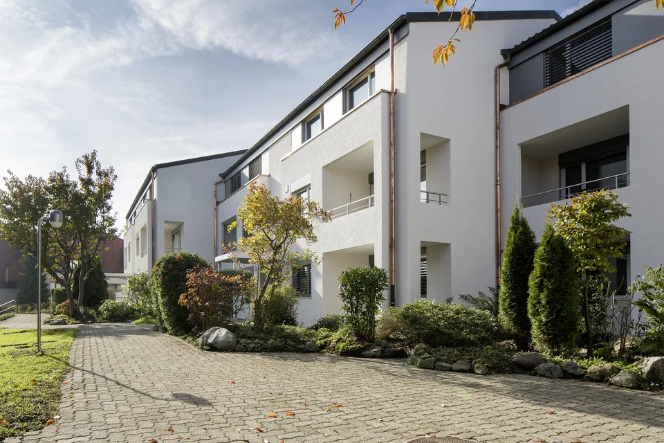 Einstellplatz an der Aubrigstrasse in Thalwil zu vermieten