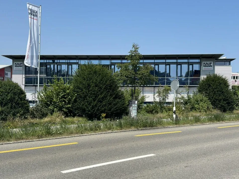 Lager, Logistik, Produktion & Büroräumlichkeiten