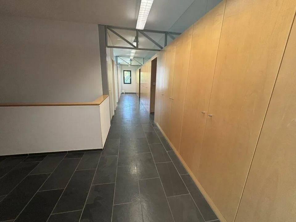 Lager, Logistik, Produktion & Büroräumlichkeiten – Foto 6 von 13