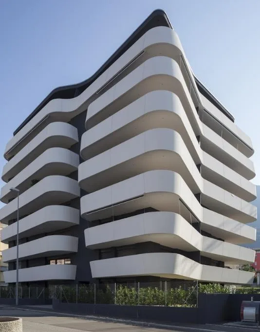 MODERNO 3,5 LOC CON TERRAZZO PANORAMICO A PREGASSONA ID-23926