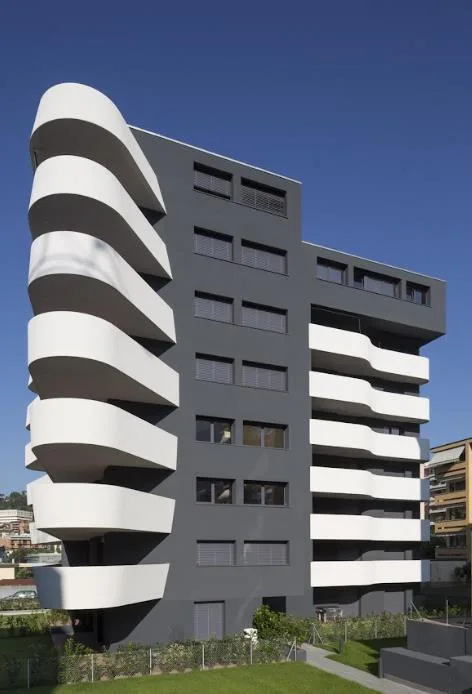 MODERNO 3,5 LOC CON TERRAZZO PANORAMICO A PREGASSONA ID-23926