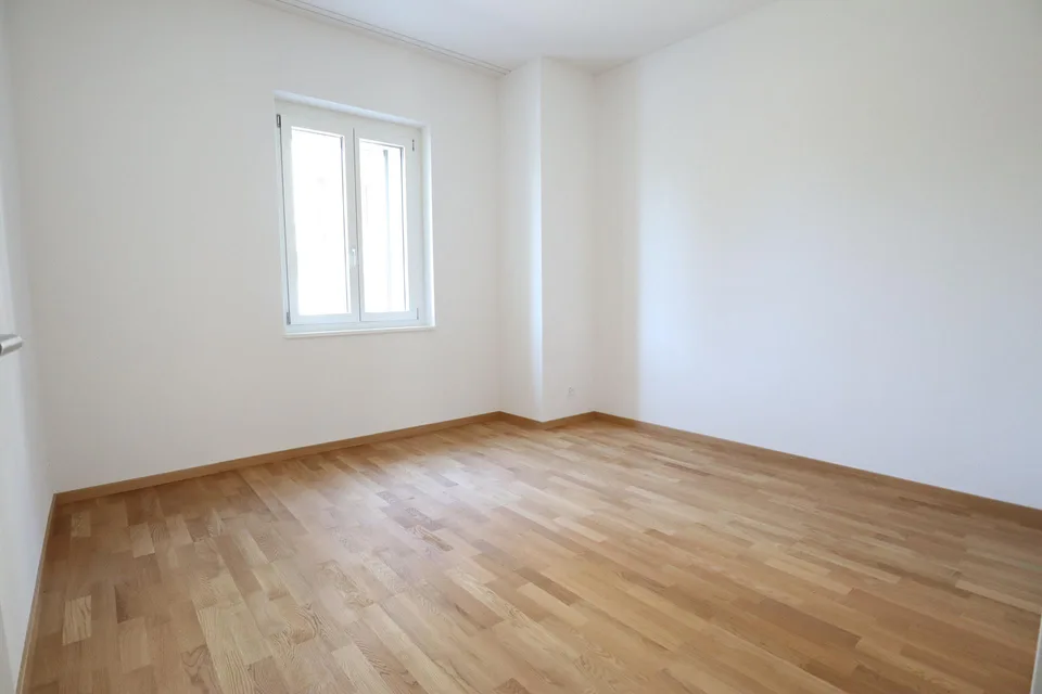 Erstvermietung, exklusive 3.5 Z-Wohnung in gehobenem Ausbaustandard