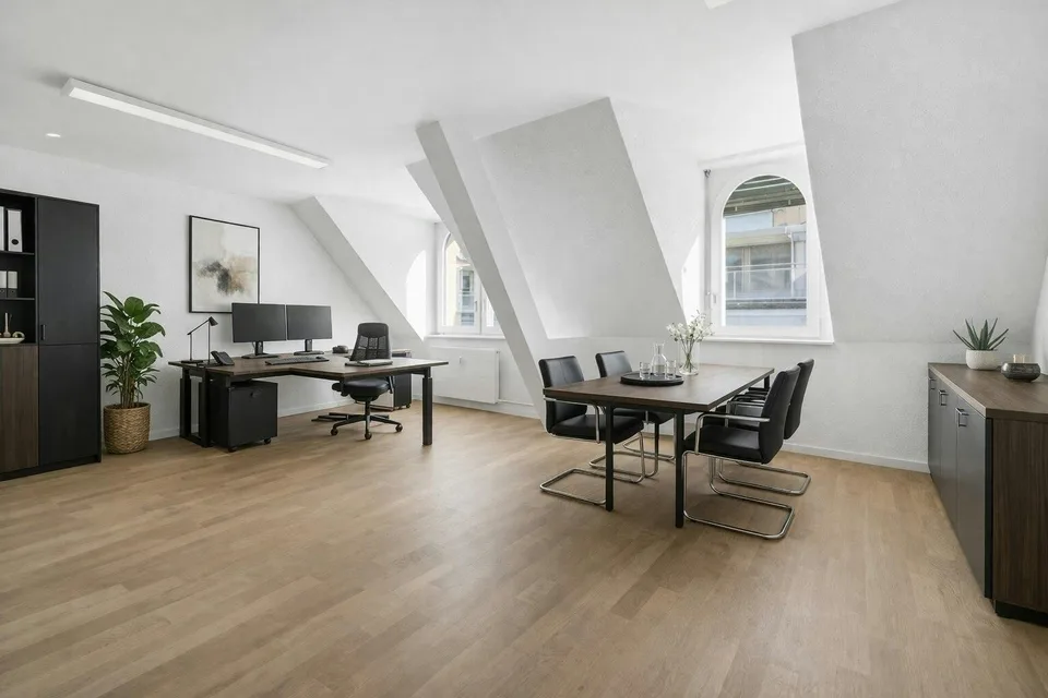 Moderne Bürofläche mit Terrasse