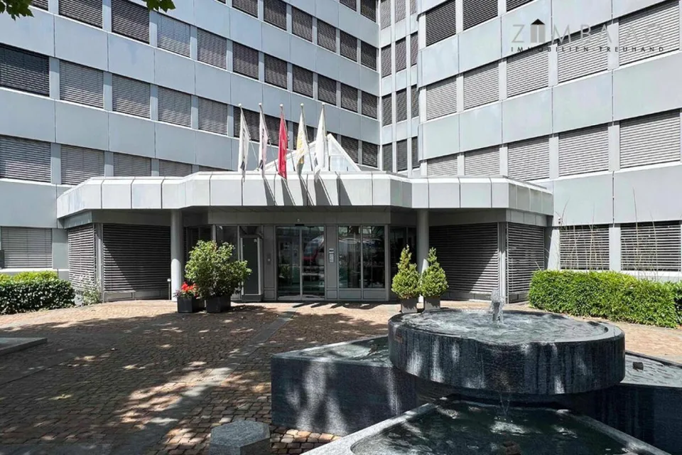 Im Lista Tower: Gewerberaum 1. OG