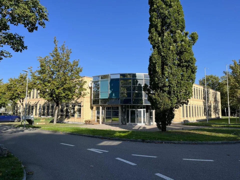 Zentral gelegene Büro-Räumlichkeiten in Ittigen