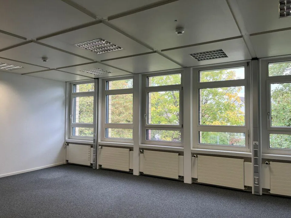 Zentral gelegene Büro-Räumlichkeiten in Ittigen