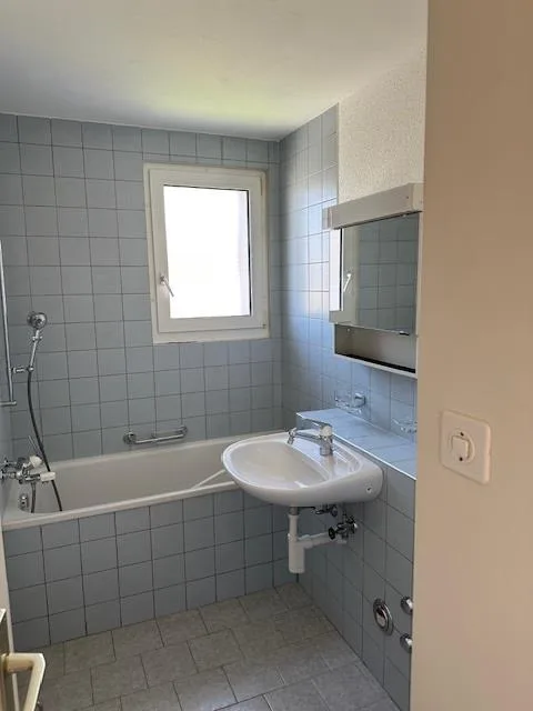 mit schöner Aussicht, helle, 4 Zimmer-Wohnung