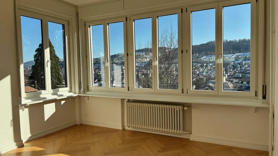 Möbliertes helles WG-Zimmer 14m2, zentral, ruhig, sonnig