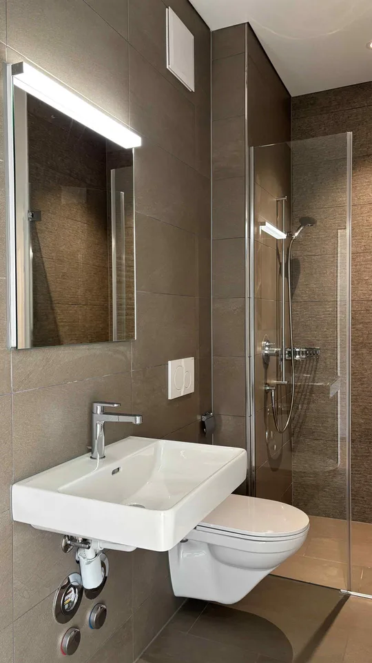 Möbliertes helles WG-Zimmer 14m2, zentral, ruhig, sonnig