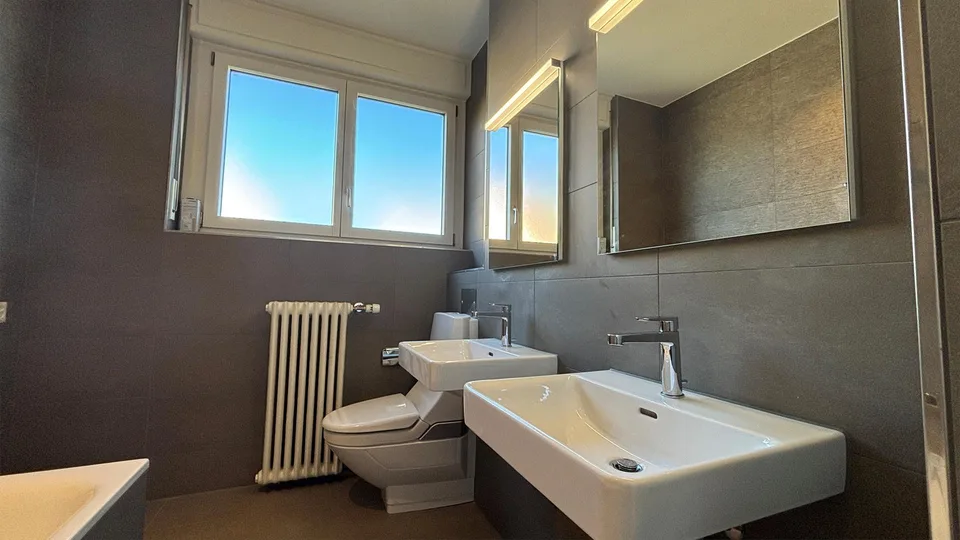 Möbliertes helles WG-Zimmer 14m2, zentral, ruhig, sonnig