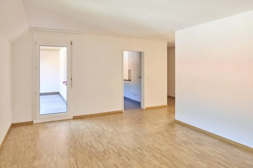 MIETEN OHNE KAUTION - neu sanfte sanierte Dachwohnung