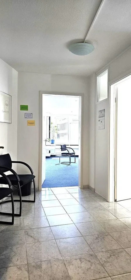Büro- Schulungs- Praxisräumlichkeiten - Mitten im Zentrum