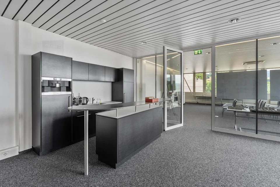 SOLUTIONPARK Gewerbe- und Büroräumlichkeiten zu vermieten – Foto 13 von 19