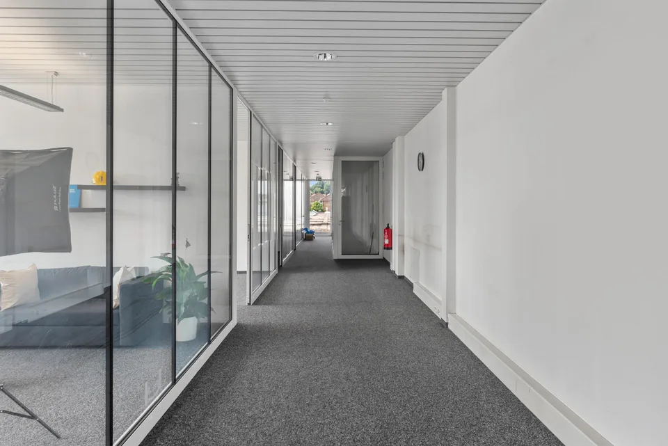 SOLUTIONPARK Gewerbe- und Büroräumlichkeiten zu vermieten – Foto 11 von 19
