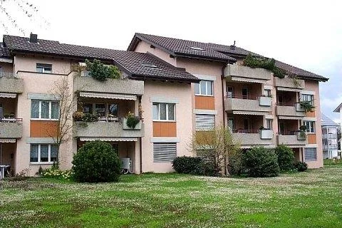 Einstellplätze in Schwerzenbach zu vermieten