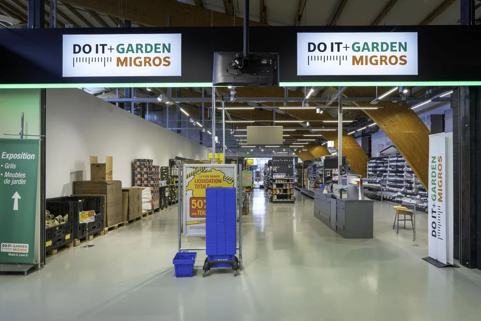 Grosszügige Ladenfläche mit 2'500m2 - MParc Delemont – Foto 6 von 19