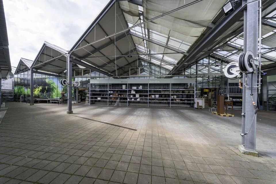 Grosszügige Ladenfläche mit 2'500m2 - MParc Delemont – Foto 15 von 19
