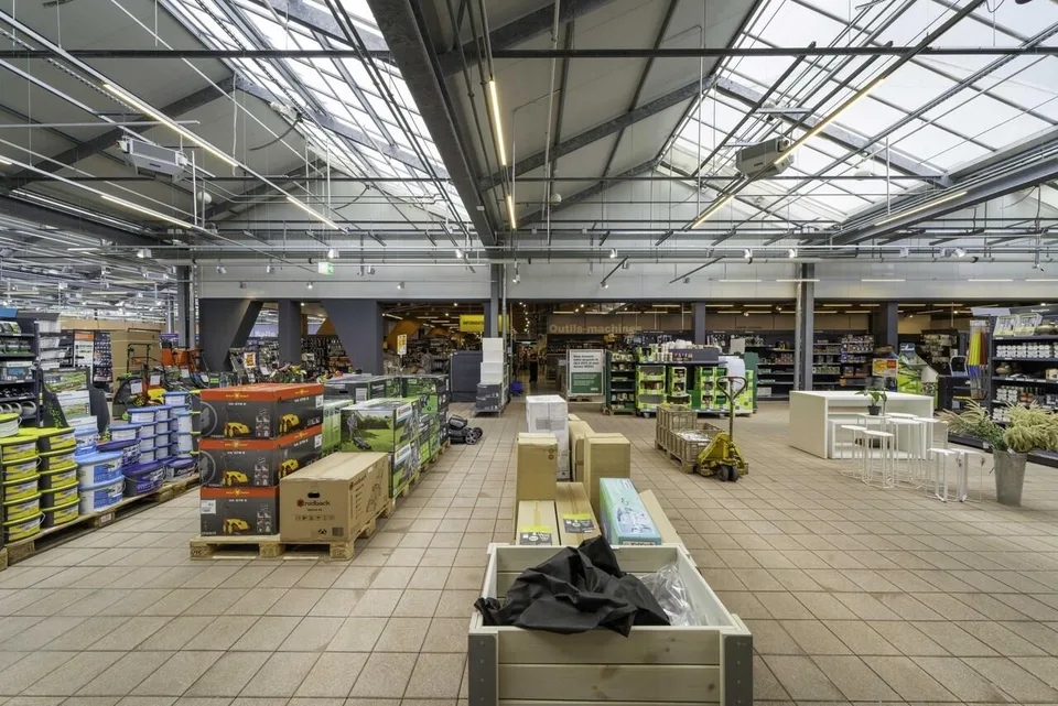 Grosszügige Ladenfläche mit 2'500m2 - MParc Delemont – Foto 11 von 19