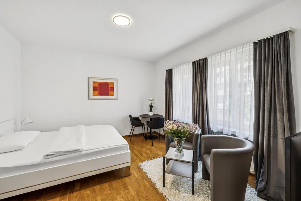 Möblierte 1.5-Zimmer-Wohnung mit Service im Zentrum Biel/Bienne