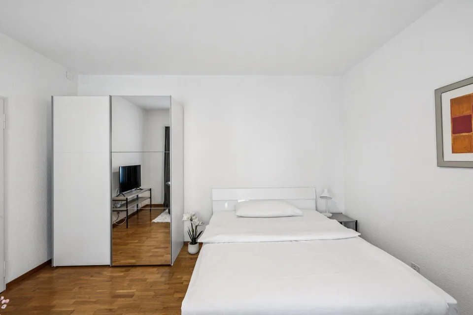 Möblierte 1.5-Zimmer-Wohnung mit Service im Zentrum Biel/Bienne