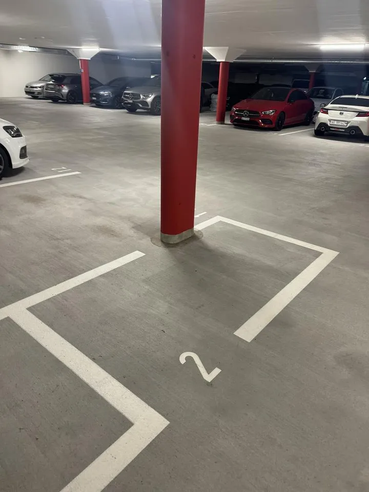 Motorradplatz zu vermieten